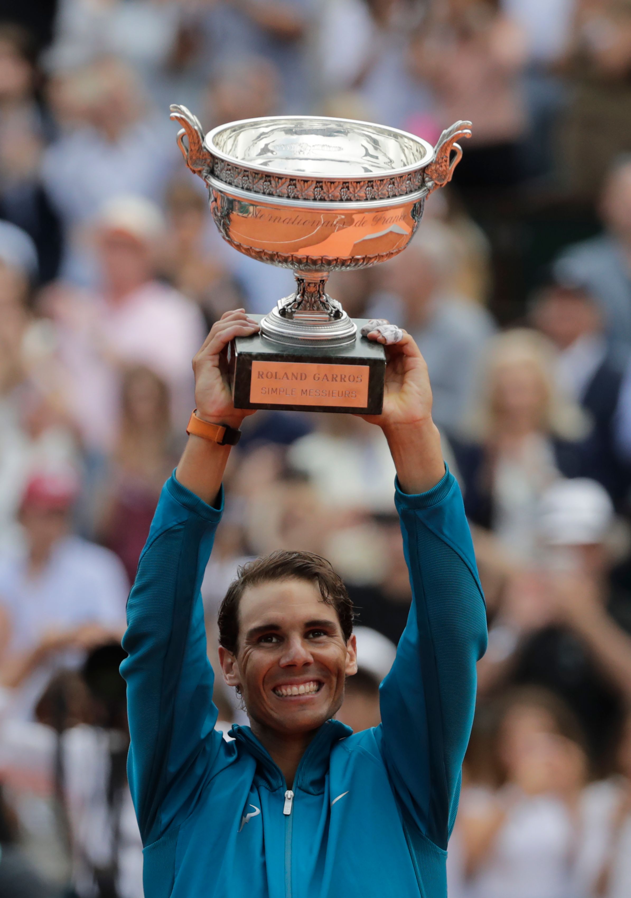 爱游戏APP-欧洲网球队险胜德国网球队，纳达尔制霸全场的简单介绍