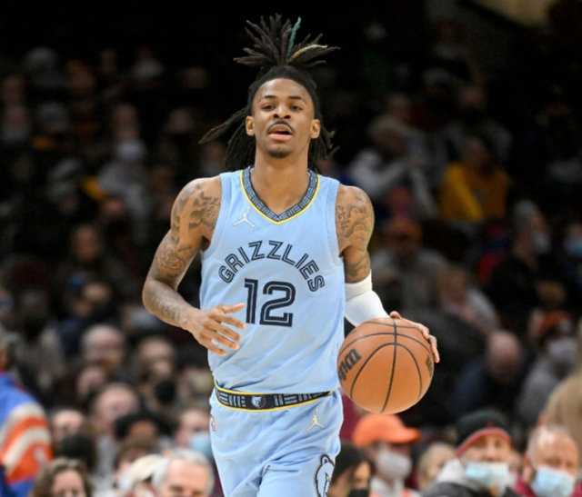 灰熊翻盘尼克斯，范弗利特刷新纪录