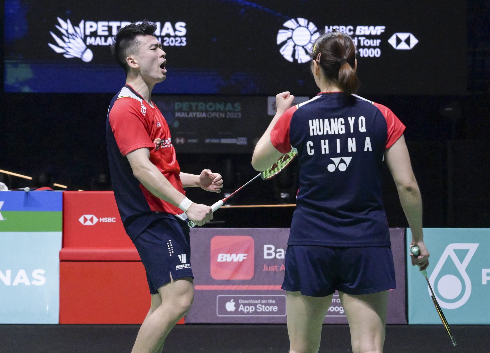 印尼队翻盘马来西亚队，郑思维惊艳四座