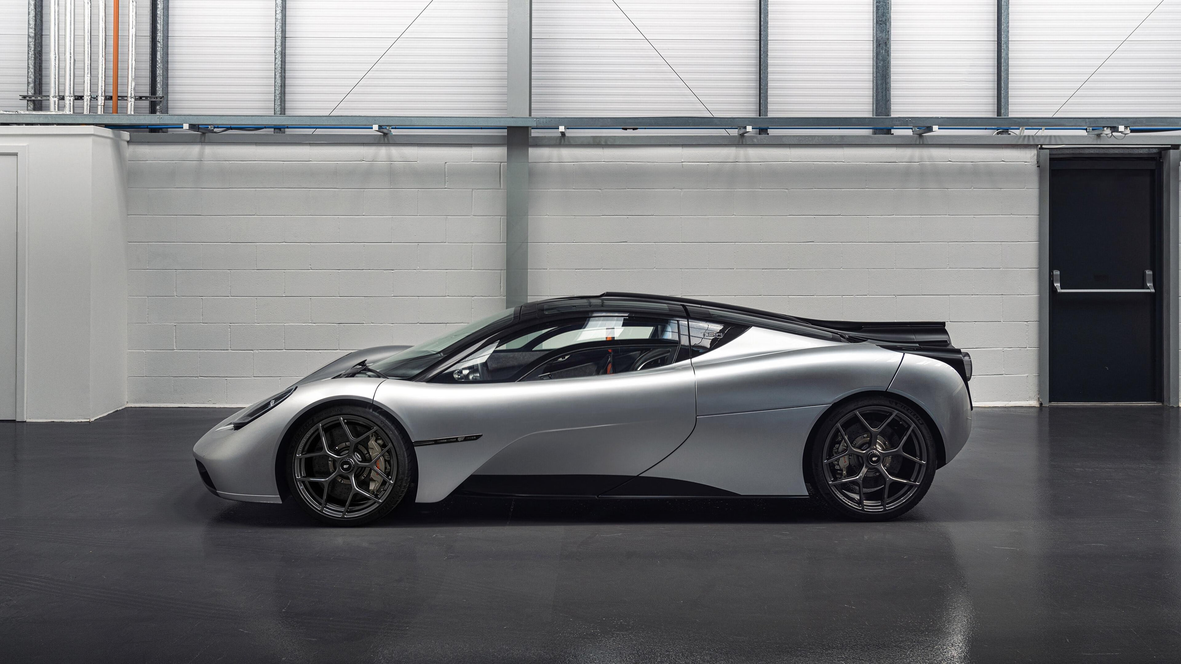 当阿特拉斯雄狮改写桑巴史诗，一粒足球缝补两块大陆的星空