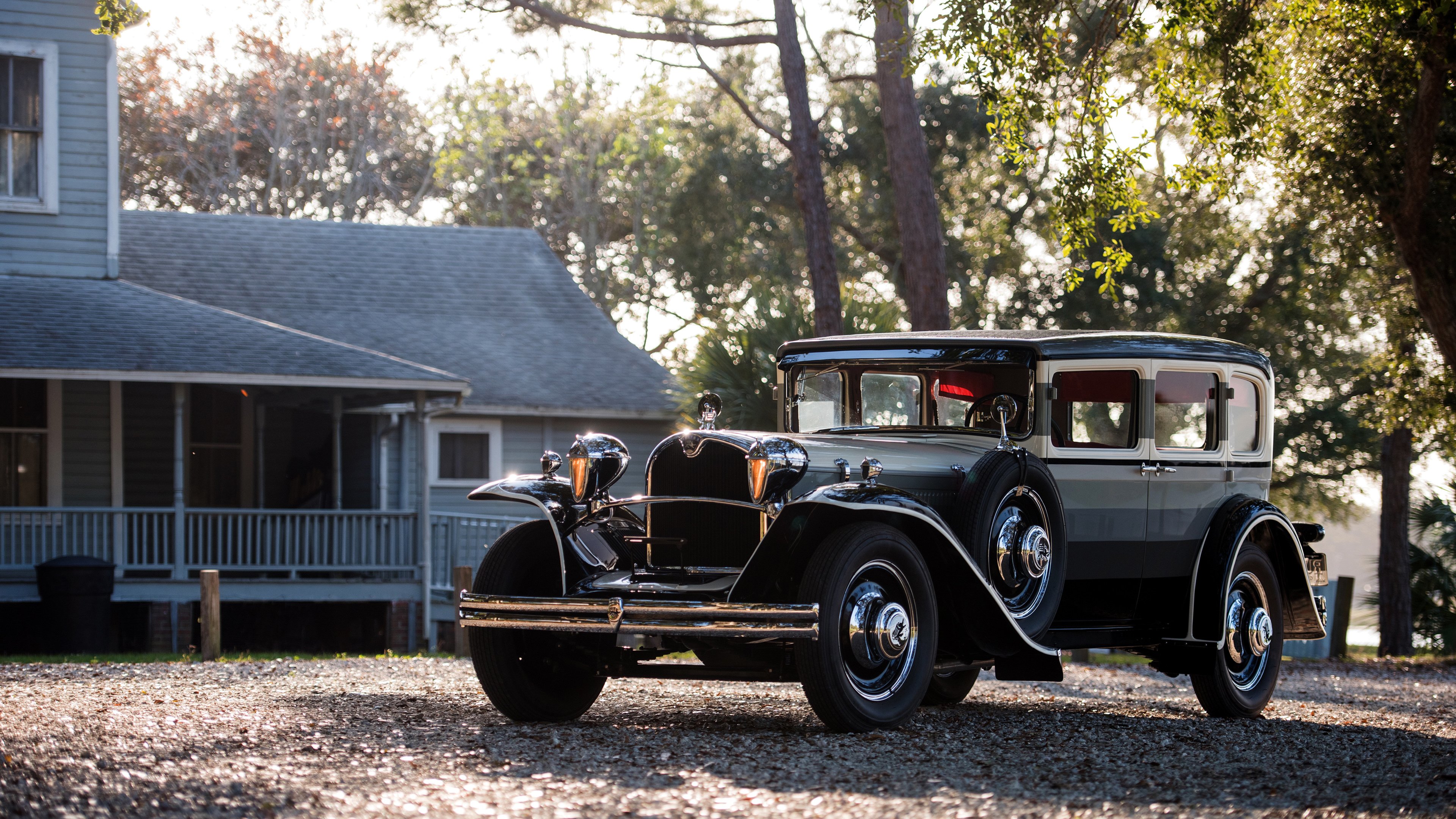 爱游戏APP-一念天堂，球桌与绿茵上，那不可复制的唯一性瞬间