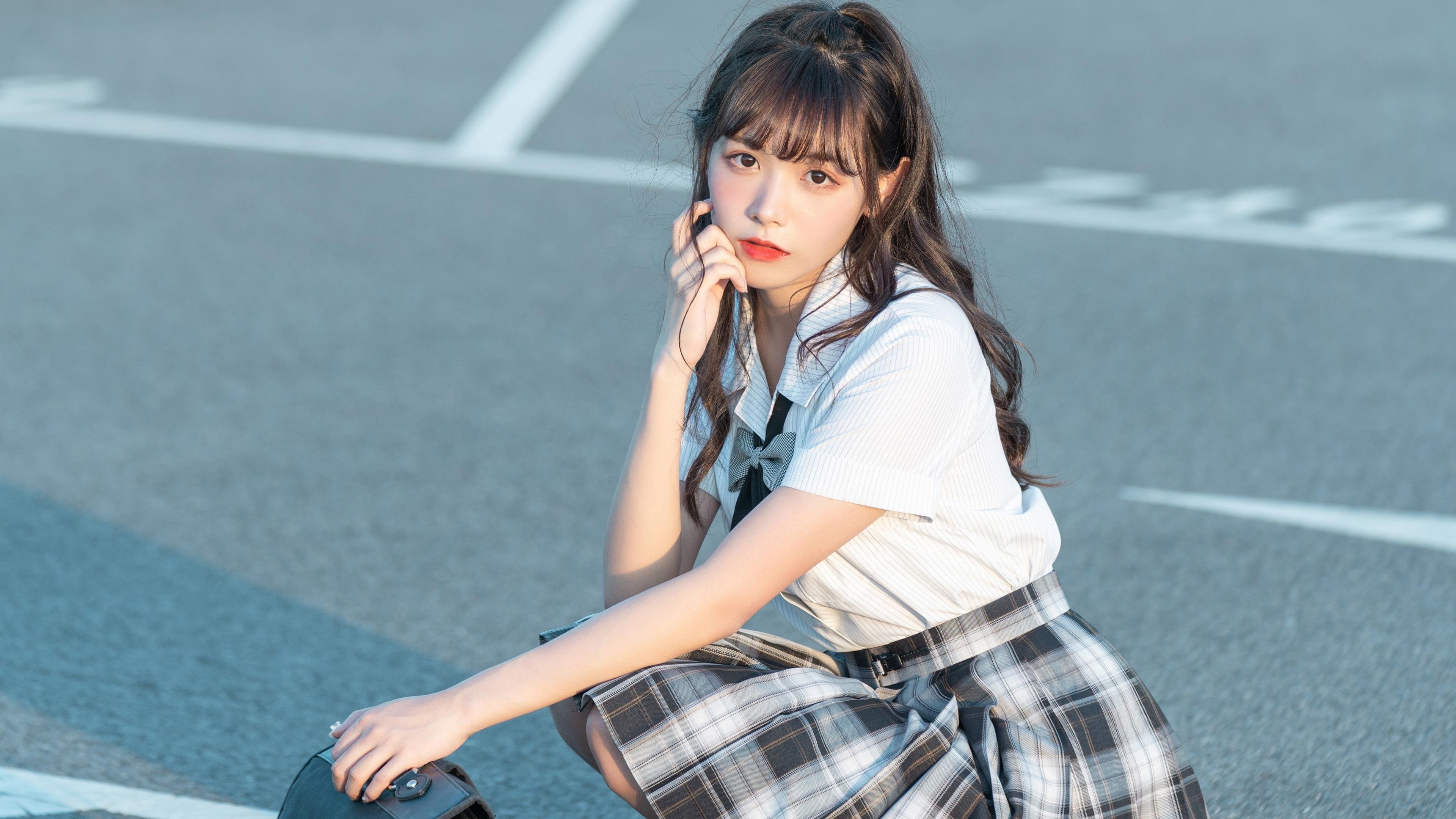 双子星之夜，库里三分雨浇灭悬念，拉文绝杀终结奇才翻盘梦