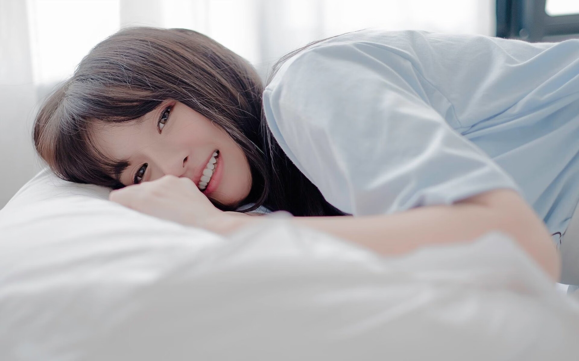 跨越太平洋的篮球对决，乔治加时赛点燃赛场，快船险胜新疆